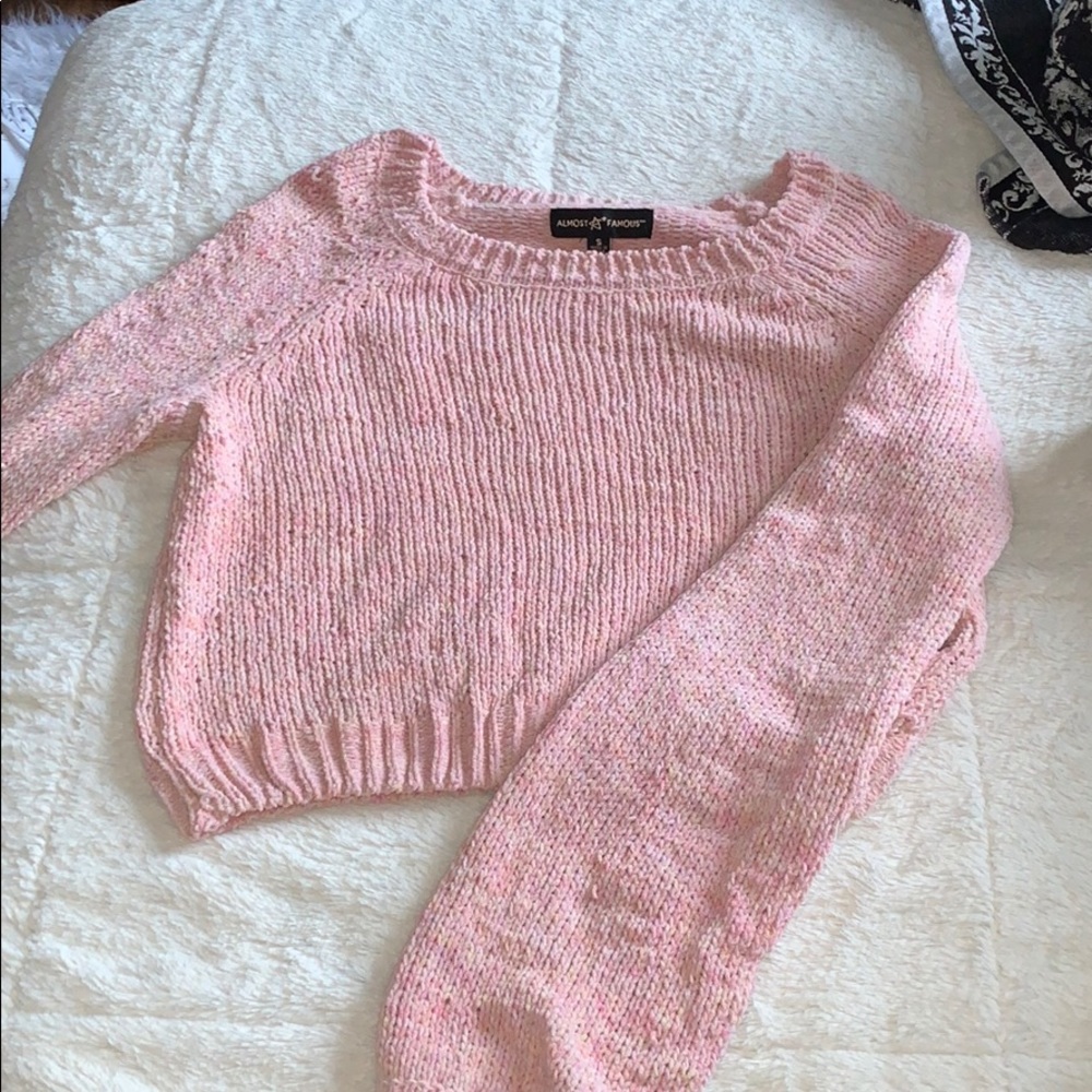 pink crop sweater